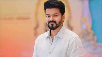 Vijay: தன் பிறந்தநாளை முன்னிட்டு விஜய் தவறாமல் செய்யும் இரண்டு விஷயங்கள்..வெளியான தகவல்..!