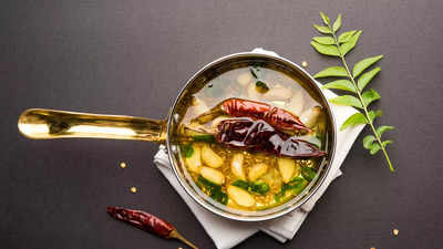 Cooking Tips: বাঙালি রান্নায় স্বাদ ফেরে কেবল ফোড়নেরই গুণে, আজ রইল সিক্রেট টিপস