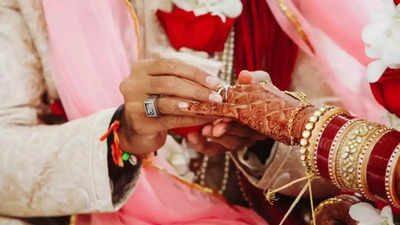 मुजफ्फरनगर में HIV पॉजिटिव मिली लुटेरी दुल्‍हन, 5 दूल्‍हों से कर चुकी है शादी... मचा हड़कंप, अब करवा रहे जांच
