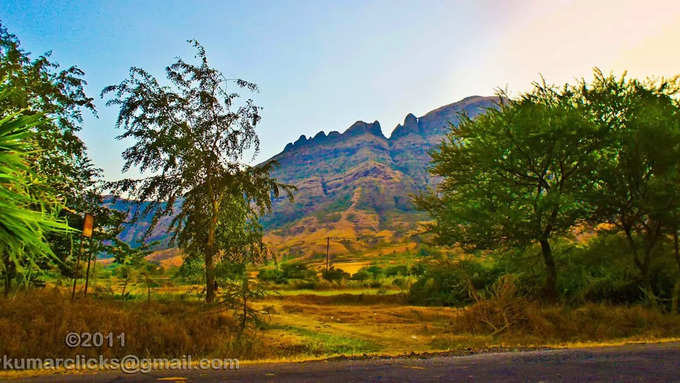 ಕಾಲು ಜಲಪಾತಕ್ಕೆ ಚಾರಣ