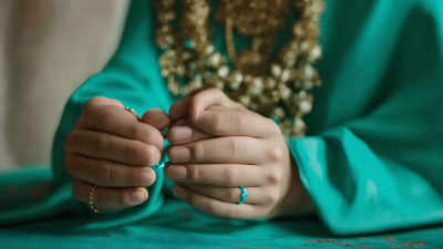 शादी के 13 साल बाद ब्राह्मण परिवार की बहू निकली मुस्लिम! मामला खुला तो पति को करने लगी टॉर्चर, प्रयागराज में केस