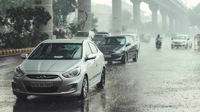 दिल्ली की बारिश में ना आप डूबेंगे और न गाड़ी, अगर रख ली ये 5 चीजें, दोस्तों को जरूर बताएं