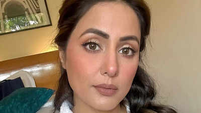 हिना खान का नए पोस्ट में छलका दर्द, ब्रेस्ट कैंसर के तीसरे स्टेज में अक्षरा हुईं हताश, पर नहीं हारी हिम्मत!