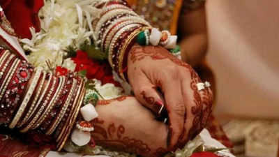 Patna News: पांच साल से चल रहा था प्रेम-प्रसंग का मामला, ग्रामीणों ने जबरन कराई शादी
