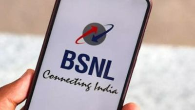 Jio, Airtel के रिचार्ज महंगे होते ही मारी BSNL ने धमाकेदार एंट्री, कम कीमत में मिलेगा सुपरफास्ट इंटरनेट
