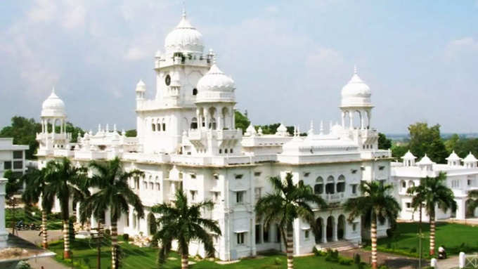 2. King Georges Medical University (KGMU), Lucknow