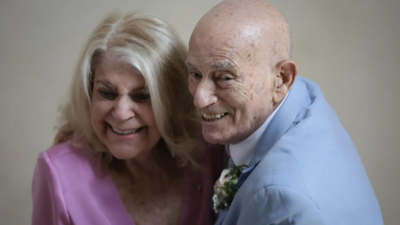 सेकंड वर्ल्ड वॉर का 100 साल का योद्धा और 96 साल की गर्लफ्रेंड, बेहद दिलचस्प है इनकी प्रेम कहानी