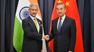 भारत-चीन के बीच खत्म होगा तनाव? एससीओ समिट में दोनों देशों के विदेश मंत्रियों ने की मुलाकात