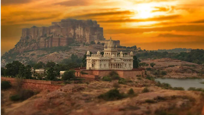 ರಾಜಸ್ಥಾನದ ಇನ್ನುಳಿದ ಜನಪ್ರಿಯ ಆಕರ್ಷಣೆಗಳು 