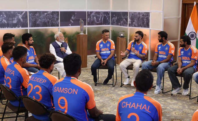 टीम इंडिया ने की पीएम मोदी से बातचीत