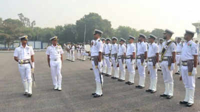 Indian Navy Vacancy 2024: इंडियन नेवी में B.Tech कैडेट एंट्री के आवेदन शुरू, देखें कैसे भरना हैं फॉर्म