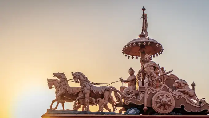 अर्जुन और कृष्ण को बताया प्यार का प्रतीक अर्जुन और कृष्ण को बताया प्यार का प्रतीक