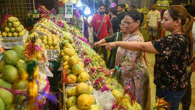 आम्रपाली, फजली, लंगड़ा... आम की मिठास में डूबी दिल्ली, मैंगो फेस्टिवल में लोगों ने उठाए खूब लुत्फ