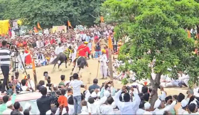 Pandharpur Wari News : संत तुकाराम महाराजांचे पहिले अश्वाचे रिंगण संपन्न