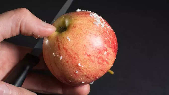 वैक्स और नकली रंग वाले सेब खाने के नुकसान