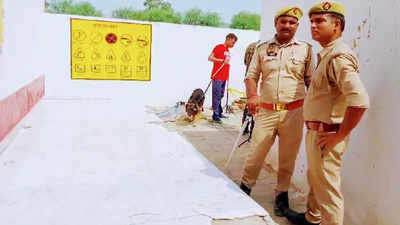 हमीरपुर के सरकारी स्कूल में टीचर के पति की गला रेतकर हत्या, पुलिस ने छोड़ दिया खोजी कुत्ता, जानिए मामला
