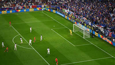 EURO 2024: मैच खत्म होने से पहले ही प्लेइंग से बाहर हो जाता है यह खिलाड़ी, लग जाता है स्पेन को झटका
