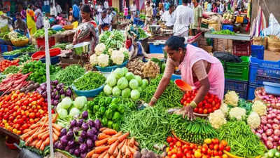 Vegetable Price Hike: टमाटर 100, प्याज 60, हरी मिर्च 160... दिल्ली में सब्जियों के दामों में भारी उछाल, देखिए पूरी लिस्ट