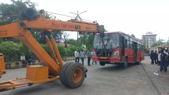 Amravati News: धावत्या सिटी बसचे ब्रेक फेल, चौघांना चिरडले अन् एक चिमुकलीचा दुर्दैवी अंत
