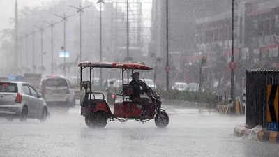 यूपी में 21 जुलाई तक जारी रहेगा बारिश का सिलसिला, कई जिलों में भारी बरसात का अलर्ट