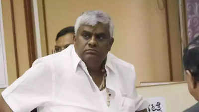 Karnataka News: ನನ್ನ ಮಗ ತಪ್ಪು ಮಾಡಿದ್ರೆ ಗಲ್ಲಿಗೆ ಹಾಕಿ! ಸದನದಲ್ಲಿ ಎಚ್ ಡಿ ರೇವಣ್ಣ ಭಾವುಕ