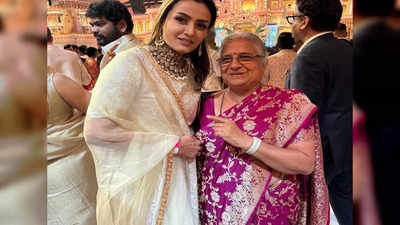सुधा मूर्ति की सादगी ने जीता लोगों का दिल, अनंत-राधिका की शादी में ऐसे पहुंची कि फोटो सोशल मीडिया पर छा गई