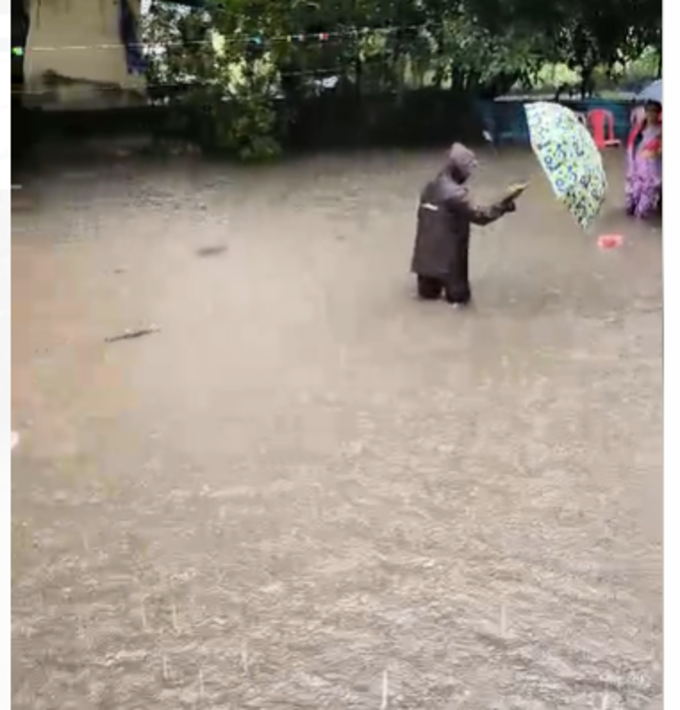 Kalyan News: कल्याणात मुसळधार पाऊस, डायघर गावात पावसाचे शिरले पाणी