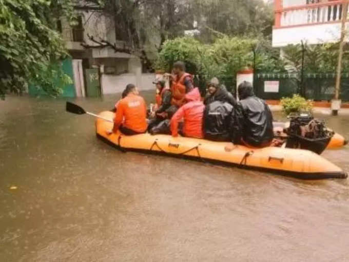 ​बारिश के बीच पुणे में करीब 400 लोगों को बचाया