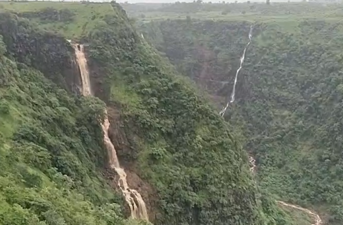 Dhule Waterfall: धुळ्यात पाऊस दमदार, अलालदरी धबधबा पूर्ण प्रवाहित
