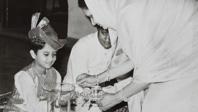 सिंधिया बचपन से पहन रहे शिंदेशाही पगड़ी
