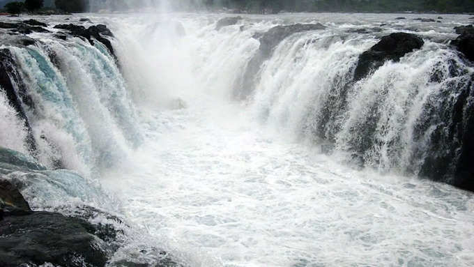 ಹೊಗೇನಕಲ್ ಅಥವಾ ಶಿವಸಮುದ್ರ ಯಾವುದು ಉತ್ತಮ?