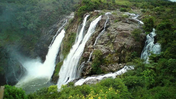 ಶಿವನಸಮುದ್ರ ಜಲಪಾತವನ್ನು ರೂಪಿಸುವ ನದಿ ಯಾವುದು?