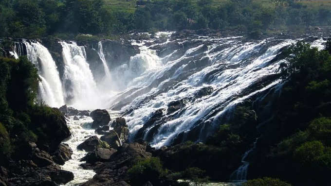 ಶಿವನಸಮುದ್ರದಲ್ಲಿ ನೀರಿನಲ್ಲಿ ಆಡಬಹುದೇ?