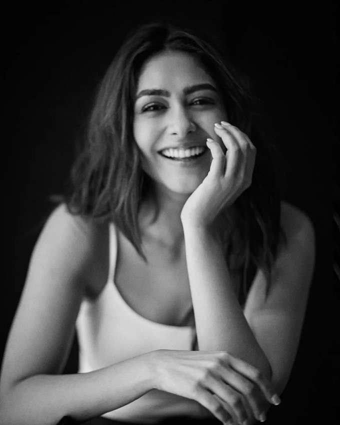 mrunal (13)