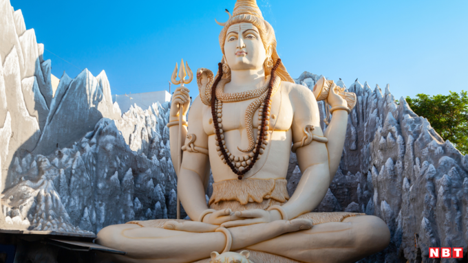 8.  मैं शिव शंकर का पुजारी...