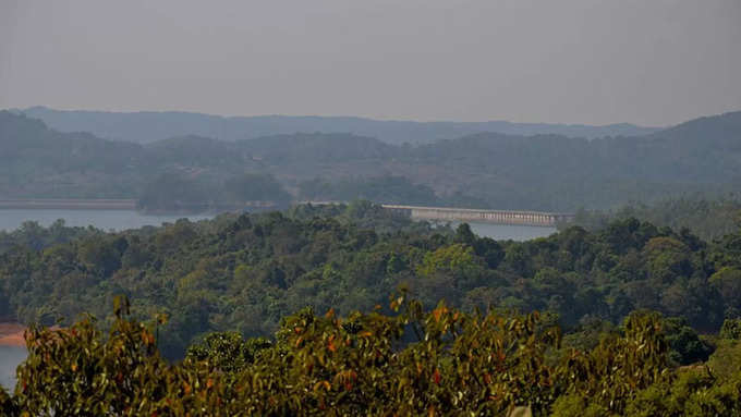 ಹೊನ್ನೆಮರಡು ಜಲಪಾತ