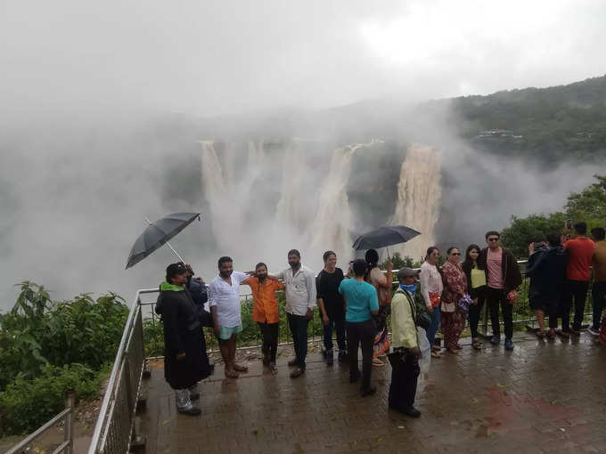 ಜೋಗ ಜಲಪಾತದ ಇಂದಿನ ದೃಶ್ಯಾವಳಿಗಳು