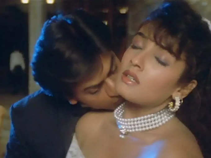 shah-rukh-raveena