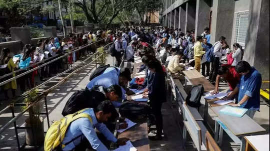 4,100 பேருக்கு வெளிநாட்டு நிறுவனத்தில் வேலைவாய்ப்பு - சென்னை, கோவை, மதுரைக்கு கிடைத்த 900 கோடி முதலீடு!