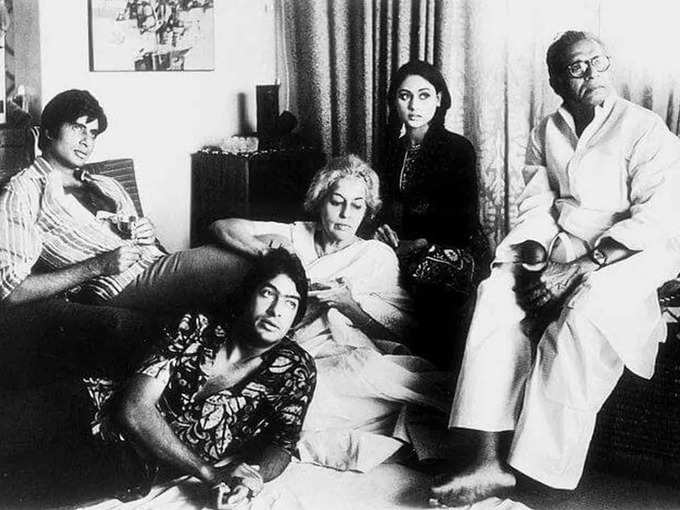 jaya-bachchan-family