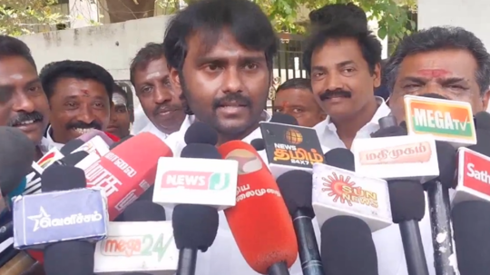 விஜய் கட்சியை முழுமையாக தொடங்கிய பிறகு கூட்டணி குறித்து தெரியவரும்.... மதுரையில் விஜய் பிரபாகரன் பேட்டி!