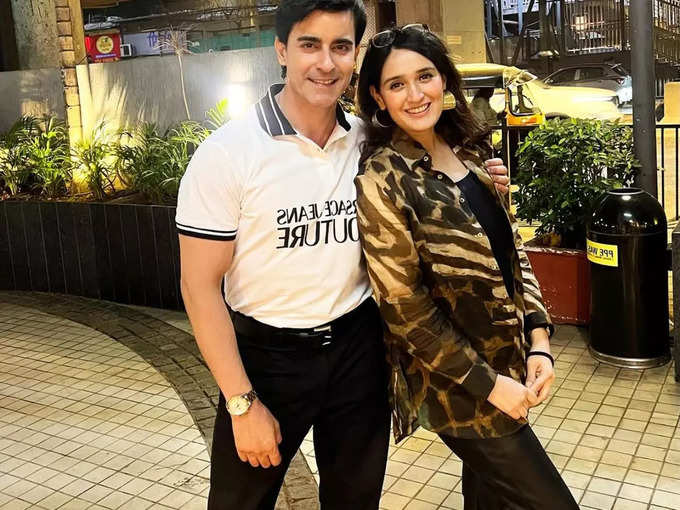 Gautam Rode-Pankhuri Awasthy