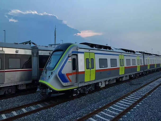 मेट्रो ट्रेन किनके बेहतर मेट्रो ट्रेन किनके बेहतर