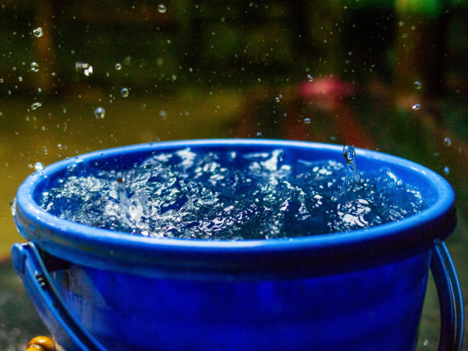 rain water storage in bucket