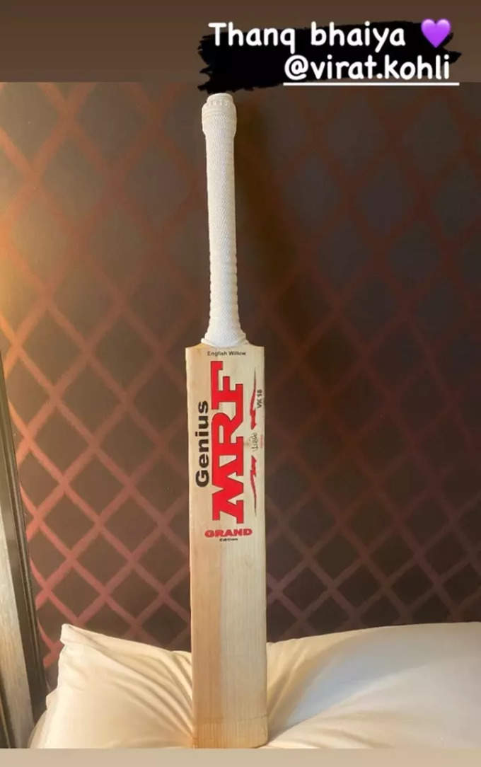 virat kohli bat