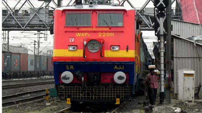 जब एक यात्री के चाचा को नहीं मिली सीट, तब IRCTC ने दिया जवाब