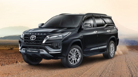 Toyota Fortuner: டீசல் இன்ஜினுக்கு மாற்றாக டர்போ-பெட்ரோல் இன்ஜினைக் கொடுக்கும் டொயோட்டா