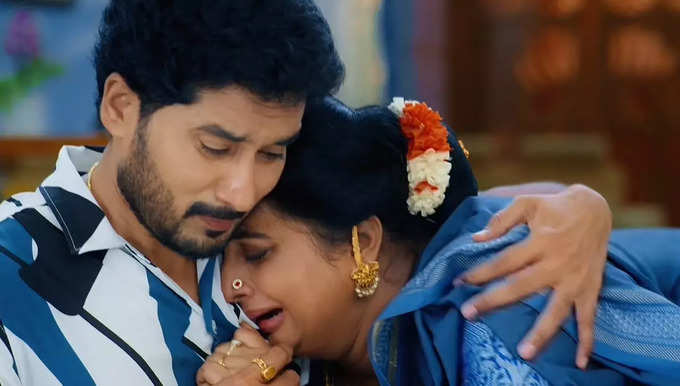 తల్లిని పట్టుకుని ఏడ్చేసిన కార్తీక్..