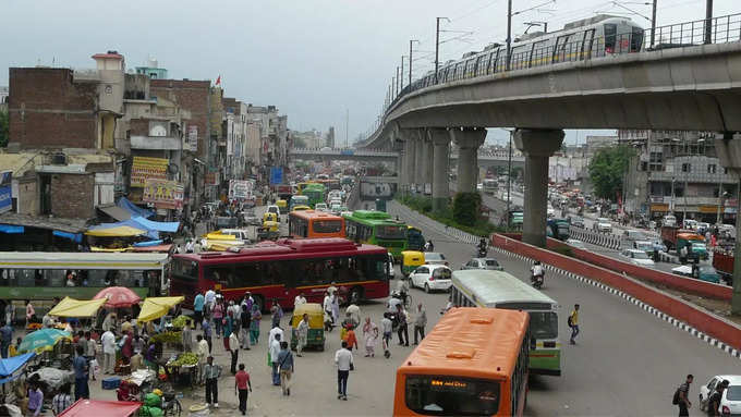 झंडेवालान मंदिर दर्शन करने जा रहे हैं, तो इन रास्तों बचें