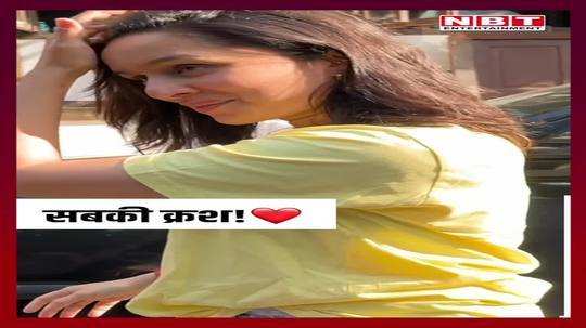 fans again go crazy over shraddha kapoor cuteness actress spotted in versova mumbai watch video